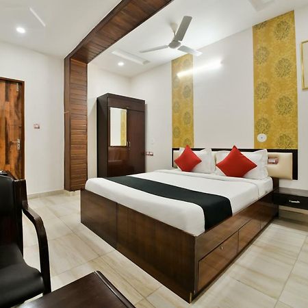 Capital O 39331 Hotel Retaj Bhīlwāra Екстериор снимка