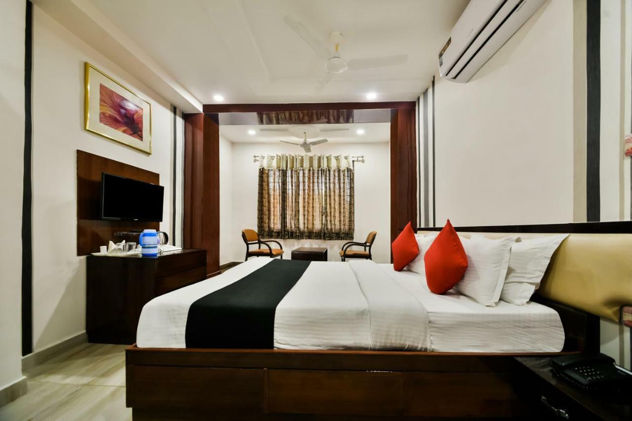 Capital O 39331 Hotel Retaj Bhīlwāra Екстериор снимка